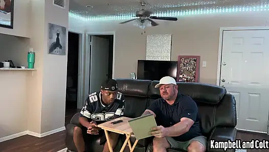 Istri pelatih ngentot sama pemain bintangnya dan pelatihnya!