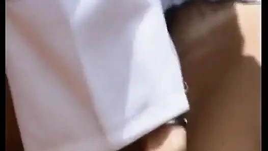 Esmer Alman orta yaşlı seksi hatun iki kadın bir erkek fetişi üçlü grup sekste sikiliyor