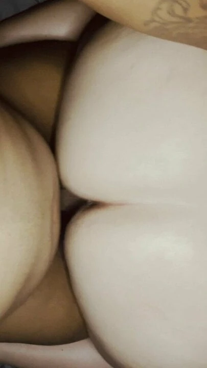 Doggystyle sex video with big booty white girl