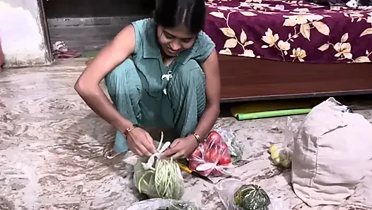 Sweety Bhabhi sex with Blinkit Delivery Boy, Full Hindi Video