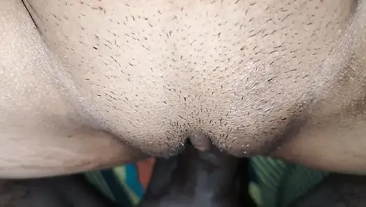 Adik tiri jilat dan ngentot memek teman-teman tiri