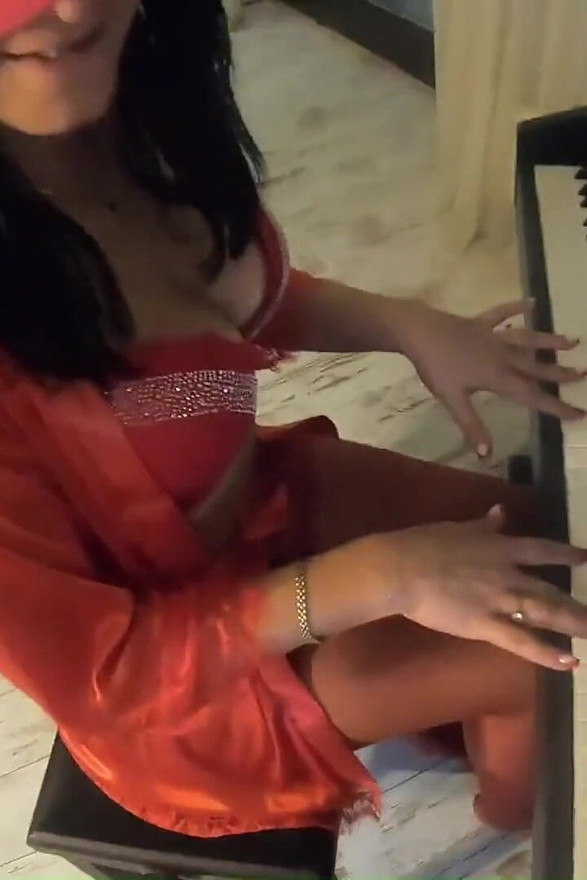 Adventures of Milfycalla Ep 96 First Piano Lesson
