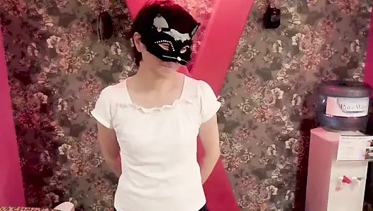 Mayu No62 Pantat Dewa, Tenggorokan Dalam, Masker Kepala Penuh, Air Liur, Minum Air Mani,, Tindik Puting, Menyemprotkan, Kejang-kejang