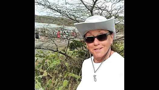 Karibik-kreuzfahrt Mit Sexy GILF MILF Candi Annie