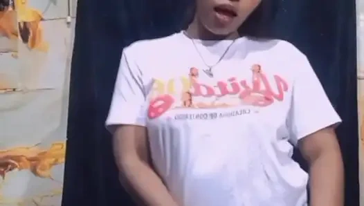 Enjoy with me exclusive content and what you want to see on my secret page, personalized and more just for you