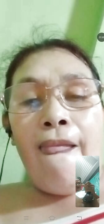 Partea 2 din rutina zilnică. sex pe video call cu soția mea
