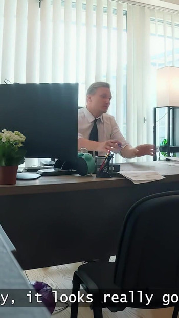 Zadivljujući trenutak iz "LOAN4K. Volim biti mokra kao moja pička... I prekrivena spermom"