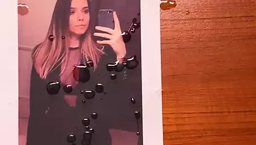 elvira üzerinde boşalmak