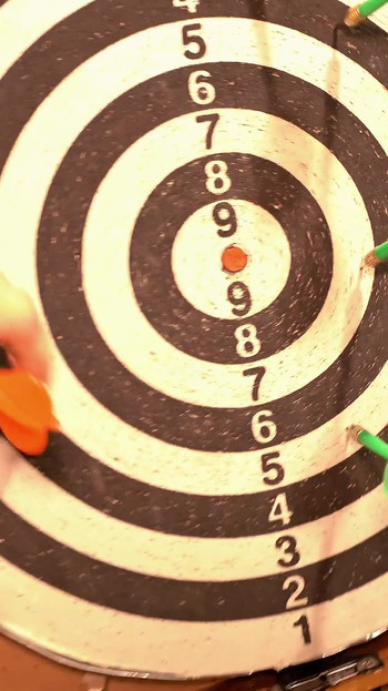 Seks u stolnom tenisu. Igra skidanja odjeće, izmakla kontroli