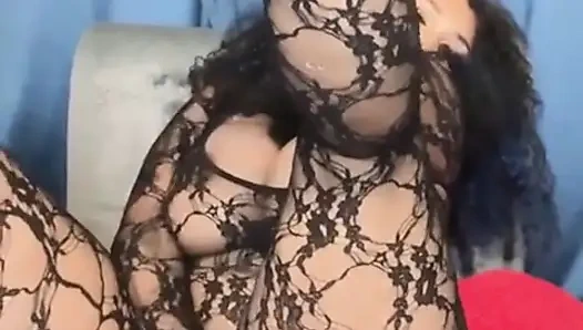 U için amcığımın damladığını izle