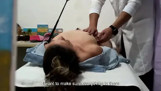 Masum muayene çıldırıyor - ortopedist hastayı baştan çıkarıyor ve sikiyor