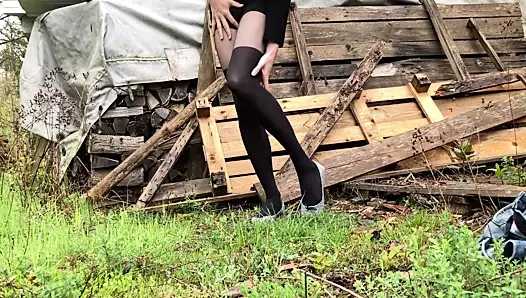 Austrian porn video – Crossdresser in the woods shooting a nice load in ballerinas
