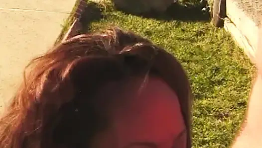 College Geständnisse: Wilder Outdoor-Blowjob