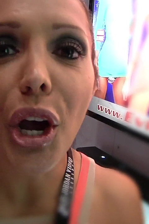 Sexy Model Jordana Gets What's Cumming to Her