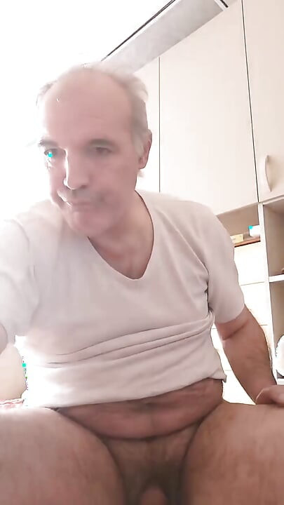 Latihan Pendahuluan untuk Mulai Masturbasi dengan Senang!