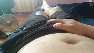 Mladić deli užitak svog ogromnog kurca