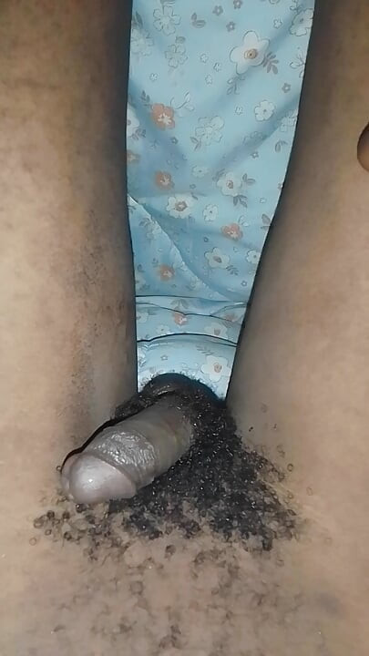 Handjob in the bathroom but oily
