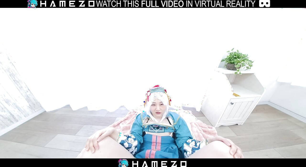O fată japoneză sexy Mayu Kanzaki suge pula înainte de a fi futută tare în VR.