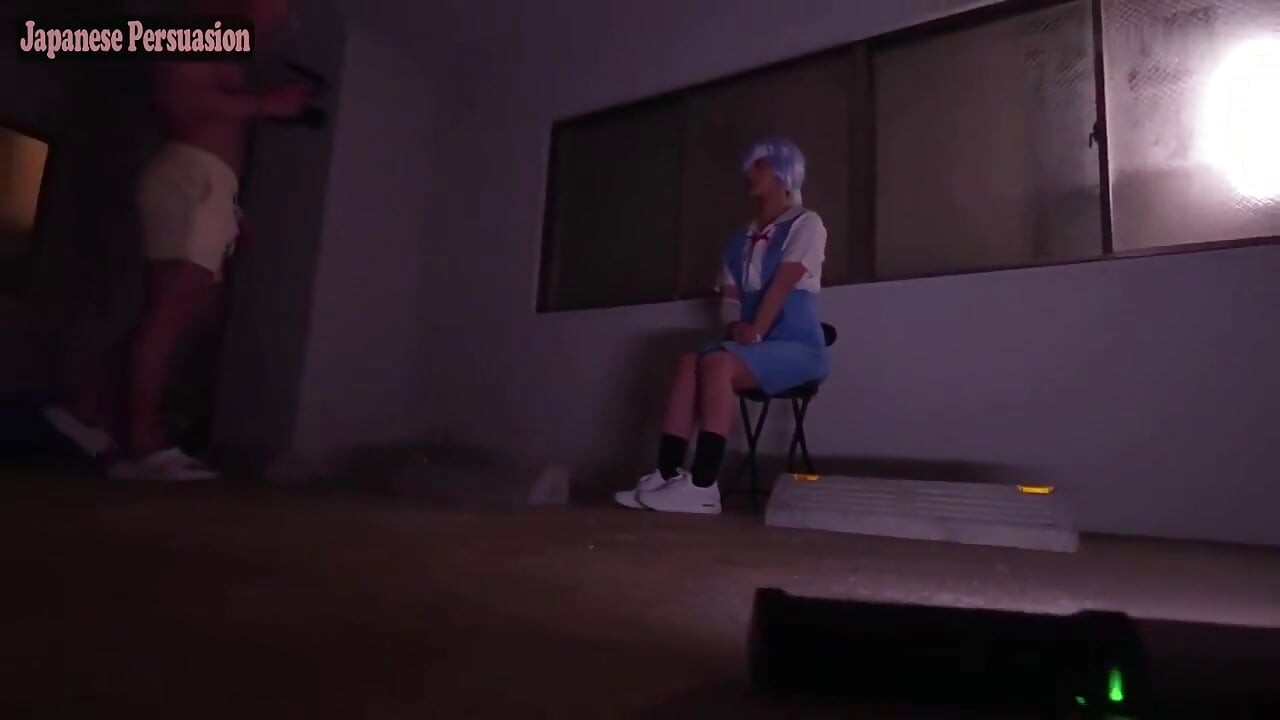 Kırılmak için yalvaran cosplay mazoşisti arzulu hakimiyet