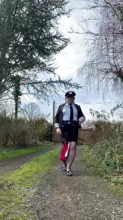 In agent-uniform voor een avond