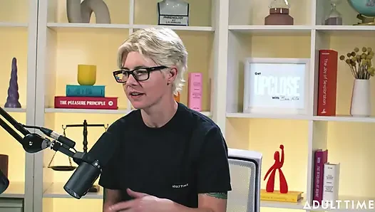 Khloe Kingsley: Squirting vor kamera & roten Flaggen
