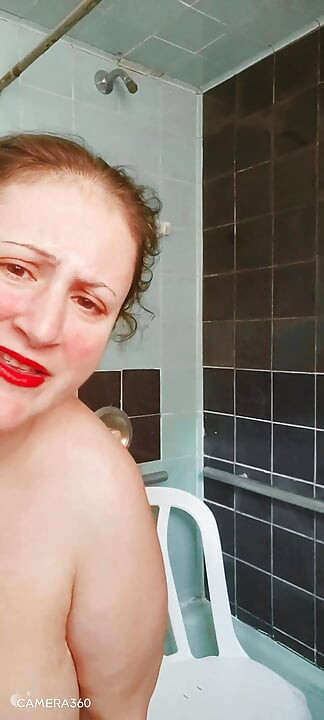 Bathhh mmmmmm