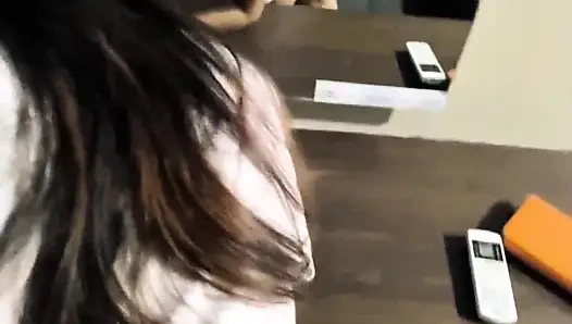 OBTP-031124 bakış açısı Taylandlı üniversite öğrencisi