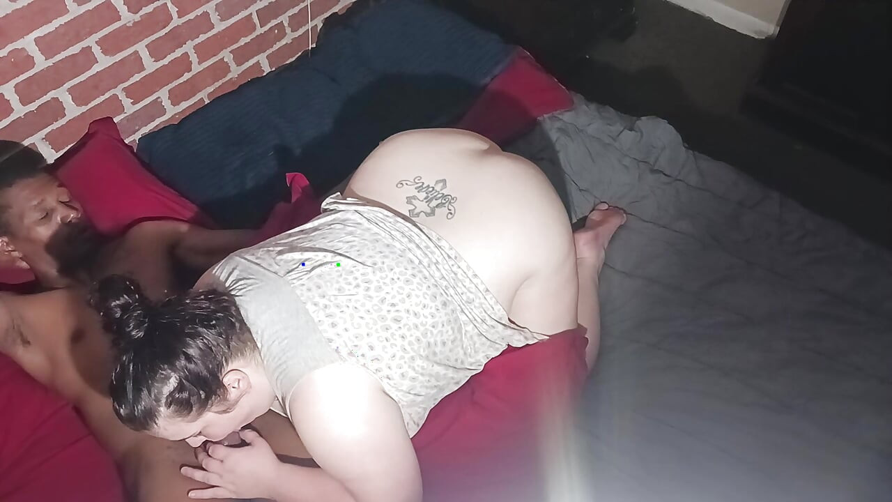 Bună dimineața, în cap, dă-i aia mare și neagră de aici, în gât