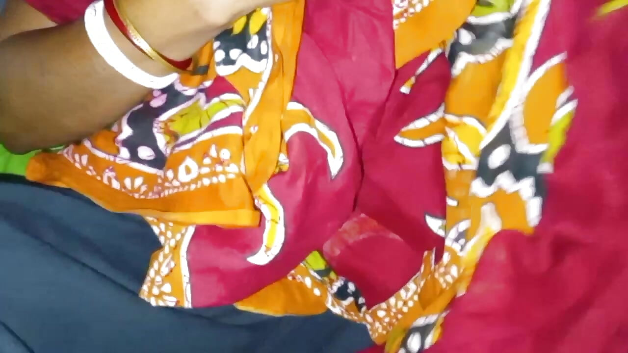 Village aunty ke sath romantic Bhari desi chudai