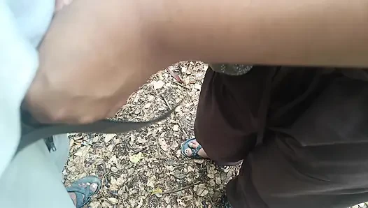Housewife outdoor sucking cock