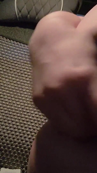 Slut in the evening in the parking lot fucks herself with a can of energy drink in the car | Clip 1