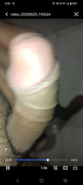Shake your hand in the bathroom and have a lot of fun.