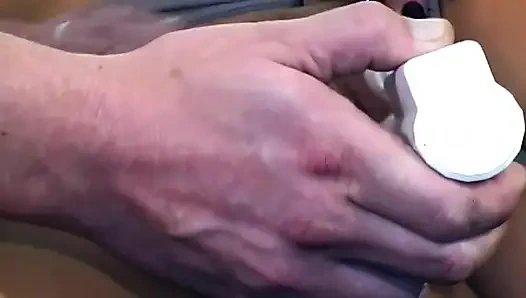 Memek cewek hot rambut pirang ini dientot habis-habisan sampai menetes