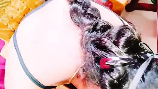 Kakak ipar india dengan kain sosis seksi lagi asik ngentot sama abang tiri husbend. Telugu Dirty Talks.