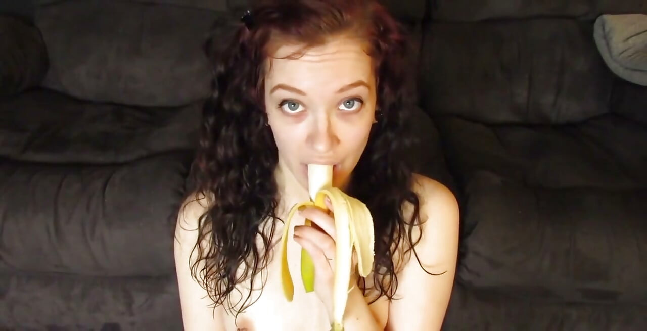 Sexy Brunette Loves Bananas