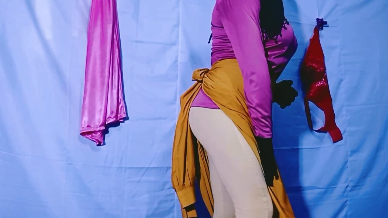 印度德西村新婚嫂子浪漫影片 - 巴斯魯老師