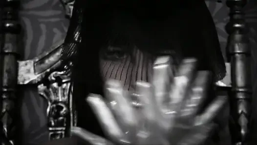 The fascinatrix...