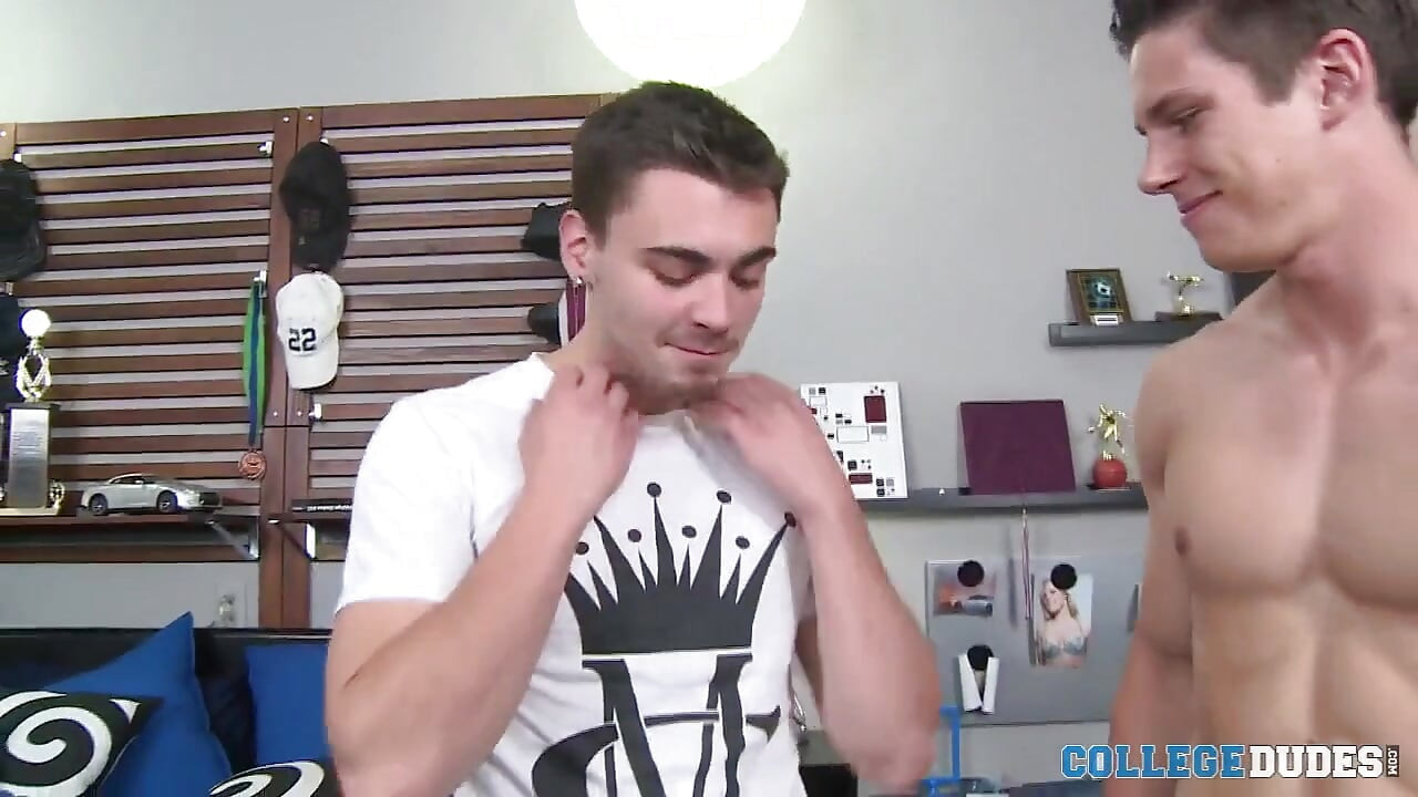 Asher Hawk Fucks Alex Maxim