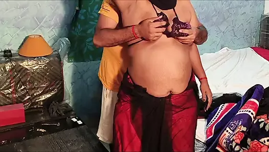 Apsaramaami - huishoudster - neuken met gekreun - hete borsten knijpen - genieten van seks