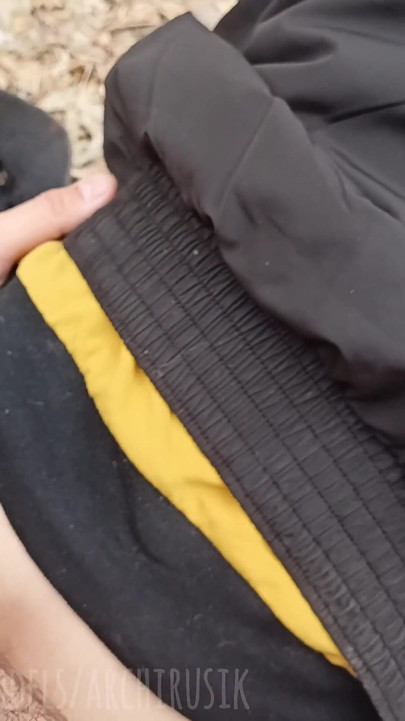 A young guy fucks on the street, right in outdoor without a condom