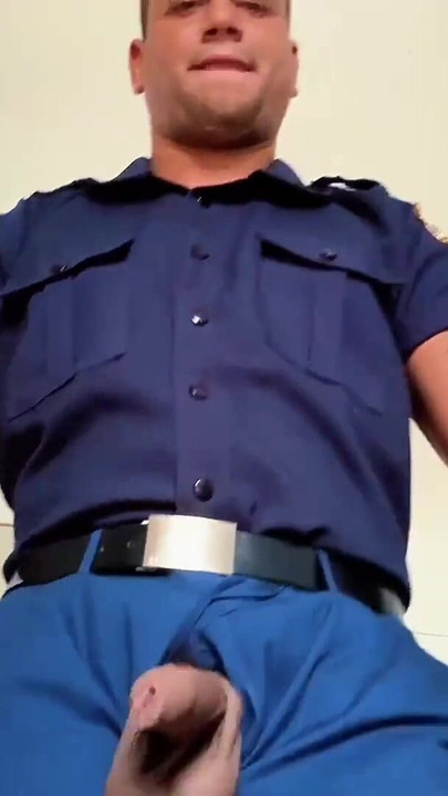 Epski trenutak iz "Custom Fantasy: policajac te zaustavlja, tjera mog suba da moli za milost"