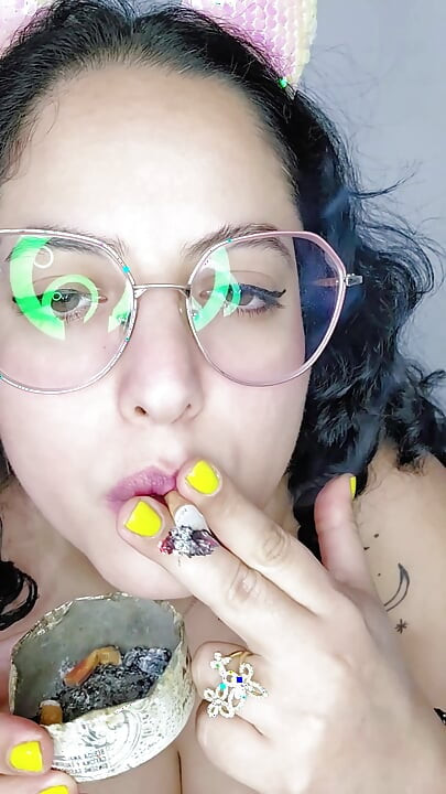 Eddie Queens ft. babyluna939 - Princess Belle Smoking Fetish, Smoke Blowjob and Facial Finish Part 1