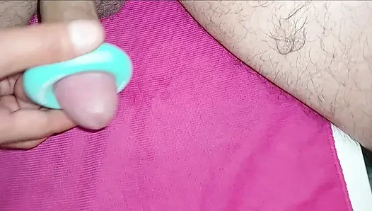 Yakışıklı adamın fillerine bak boşalıyor