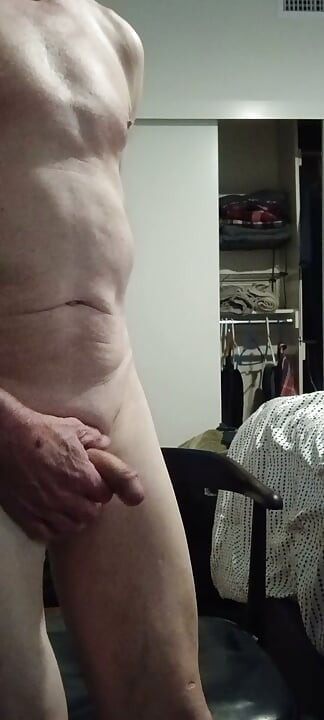 Tiny Dick Gay Man Jerking Off Taking About How A 22 Year Old Used his Hole