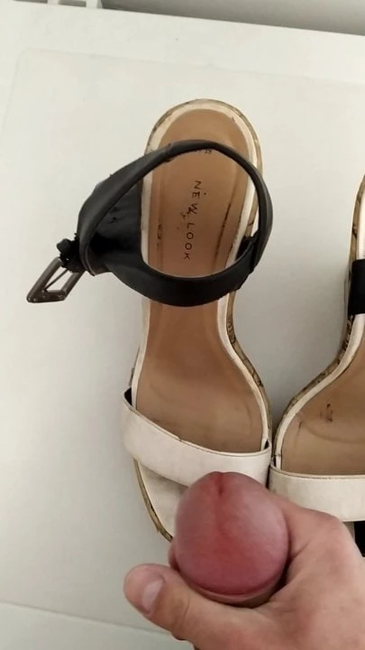 Cum on wedges