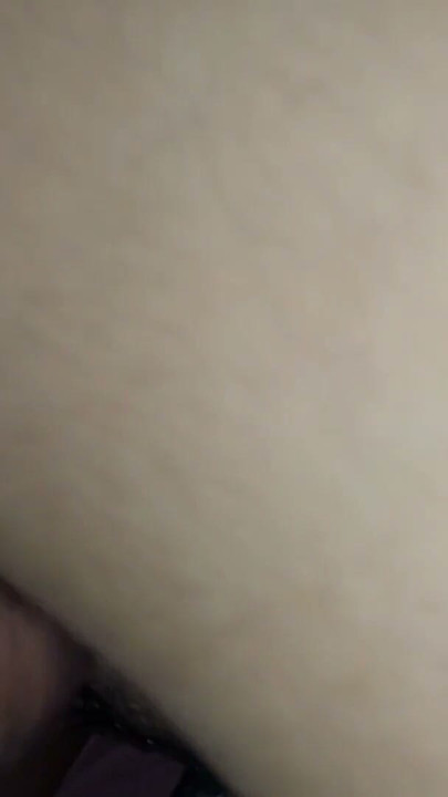 Verișoara vitregă flirtează și se fute romantic cu o desi | Clip 1