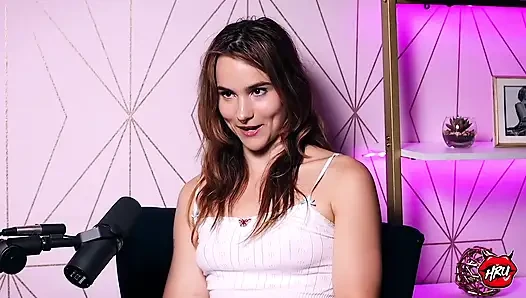 Ophelia fae si lesbian yang super hot di dunia hiburan dewasa