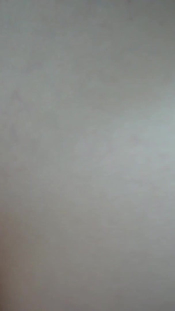 Ikonischer moment aus "Blondine verschlingt meine latte, bevor ich sie ficke"