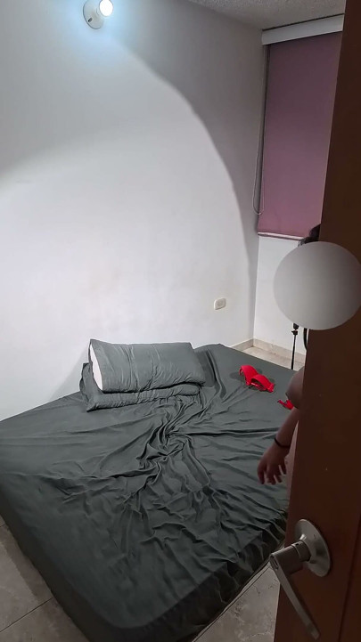 Full Behind-the-scenes Video: Sexy Big Ass Girl Gives the Best Blowjobs