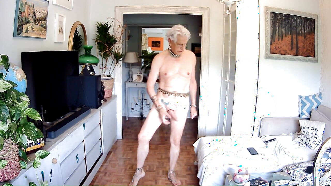 西班牙人妖婊子卡拉，乳頭懲罰合集